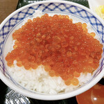 いくら丼 旨い魚と肴 北の幸 釧路港 - いくら丼定食(大）