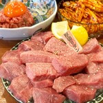 焼肉ホルモン大衆酒場 真 肉焼屋 - 