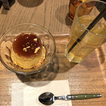 チャーリーズ - 