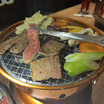 Hidagyuuyakiniku gyuuzanmai - 