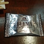 キッチン ブルー グローブ - お菓子のアップ