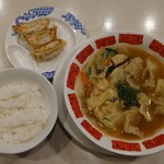 バーミヤン - 台湾雲呑麺・餃子ごはんセット