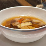 4000 Chinese Restaurant - 乾物スープの海燕の巣