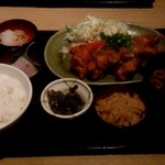 大釜ごはん 銀のつぶら - 若鶏の唐揚げ定食1680円