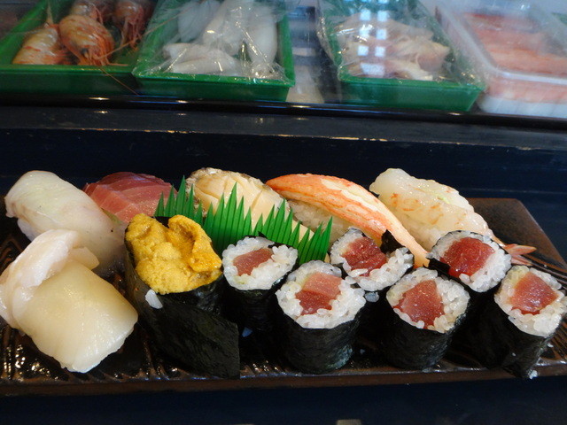 Oki Sushi photo 2