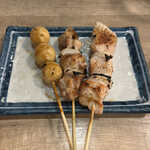 Yakitori Dainingu Itadaki Kokkochan - うずら、もも、むね