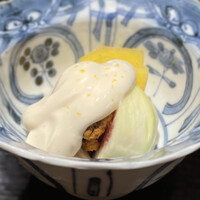 西麻布野口 - 無花果、柿、大黒しめじ、雲丹の白和え