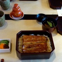 天然うなぎ しま村 - 限定品：四万十川の風物詩