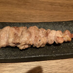 炭焼創彩鳥家 人見 - せせり　220円