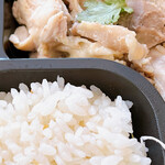 ディーディー タイキッチン - カオマンガイセット