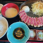 Ushi Tora - 牛かつ定食 中150g ご飯中盛り