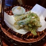 釜飯と和食 旬 - たらの芽天麩羅