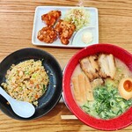 豚骨ラーメン てっぺん - 