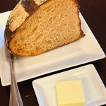 ル ジャルダン グルマン - 自家製パン