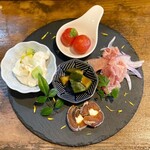 さんま夕立ち食堂 - 店長おまかせ前菜プレート