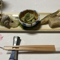 割烹 やました - つぶ 白海老 こごみ 稚鮎? 蟹の･･･