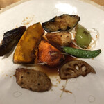 あえん 自由が丘店 - ランチの野菜各種