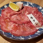 飛騨牛焼肉 牛ざんまい - 