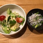 Taishuusakaba Waikei - ミニサラダ＆小鉢