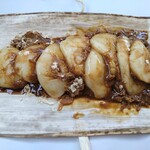 四季の餅 あめこ - 安倍川餅　一口サイズが８枚入ってます　きなこの甘さが絶妙で、餅の分量と合ってます　一切れ一口でイケます