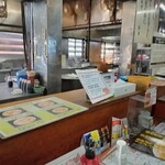 坂内食堂 - 店内