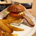 SAKURA BURGER - 