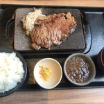 Ishiyaki Suteki Zeitomiza Wanishiten - サーロインステーキセット 180g