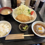 Tonkatsu Ryourisachi - 