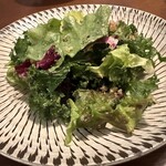 h Washu Shunsai Ruru - ケールと胡桃のドライドレッシングサラダ