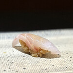 Sushi Nishizaki - こちらはメヌケ。弾力と旨味が心地良い。