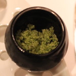 ア・ニュ ルトゥルヴェ・ヴー - アミューズ　(バジルとほうれん草のクスクス)　(2013/07)