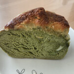 パン工房 ブランジェリーケン - 抹茶とホワイトチョコベーグル