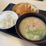 Katsuya - とん汁定食（¥690）