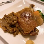 ル・マルカッサン - 鴨のコンフィ–  メニューにあればオーダーします