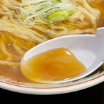 松屋製麺所 - ガツンと節系のスープ。激アツです(*ˊ˘ˋ*)｡♪:*°
