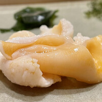不動前 すし 岩澤 - イシガキガイの刺身