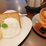 パルファン - キャラメルバナナアーモンドのシフォンケーキ