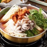 韓式牛肉火鍋 (蝦+內臟+短蛸)