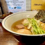 麺処 びぎ屋 - 特製ゆず香る白醤油らーめん