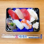 Kakujougyorui - 寿司 お得盛り