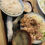 あたご食堂 - 普通盛  鳥から定食