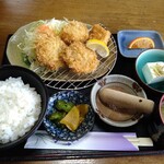 とんかつ専門店 かつ一 - ミックスフライ定食