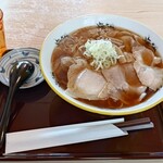 ワンタンメンの満月 酒田本店 - ワンタン麺850円