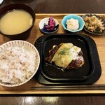 コーヒーハウス カナデ - 日替わりハンバーグランチ