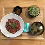 Shokudou Iori - 自家製ローストビーフ丼定食¥1400