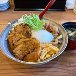 lunch itta - 名物丼 @1,375円 