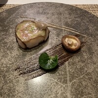 E.Bu.Ri.Ko - 阿波尾鶏とキャベツのバロティーヌ。