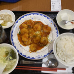 茉莉花 - 2023/03/12
            海老チリソースセット 780円
            特製タン麺 750円
            ✴︎2品注文で烏龍茶サービス