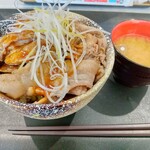 うすいファーム - 炙り豚丼