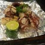 もりぐち - 2013年7月。明石ダコとニンニクの塩焼き（980円）。ポン酢で。